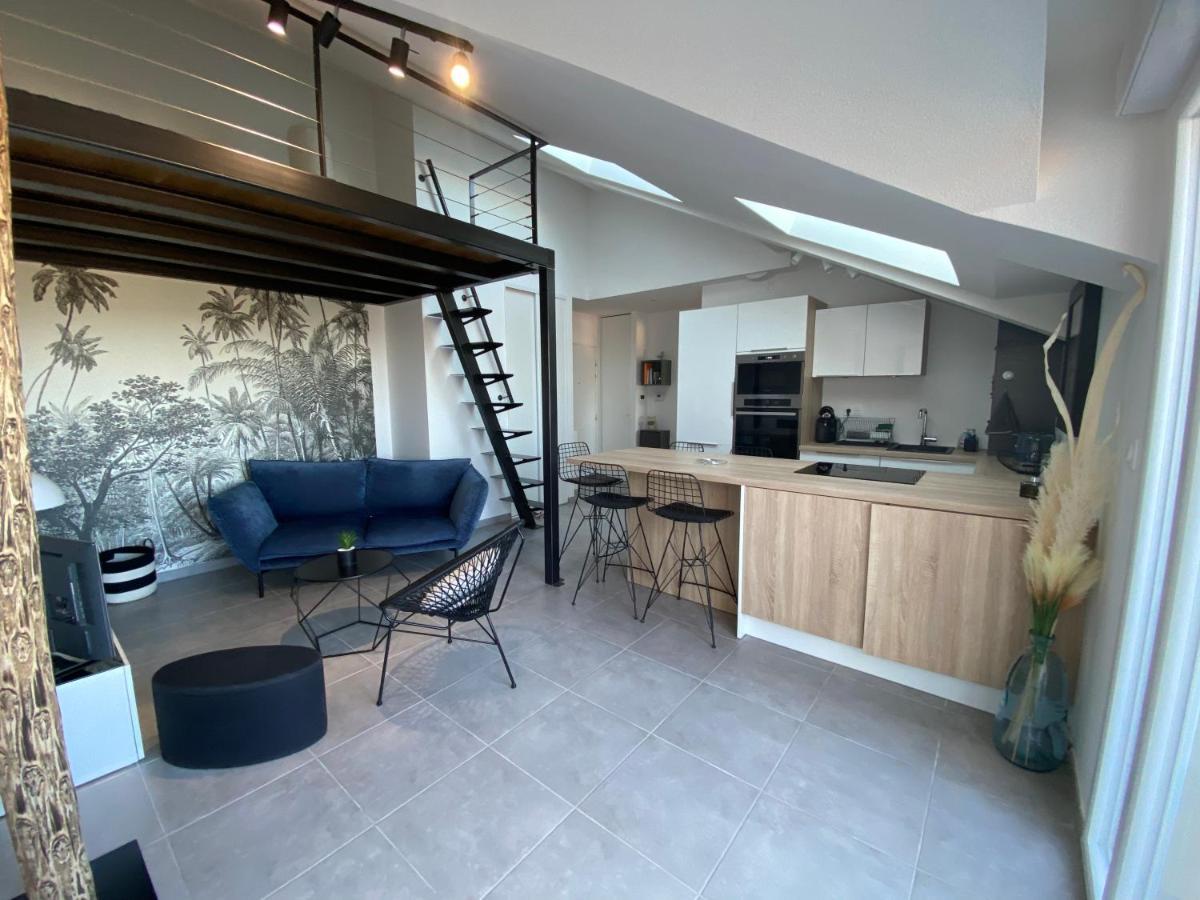 Appart & Fleurinoise Balcon Ascenseur Climatisation Fleurieux-sur-lʼArbresle Exteriör bild